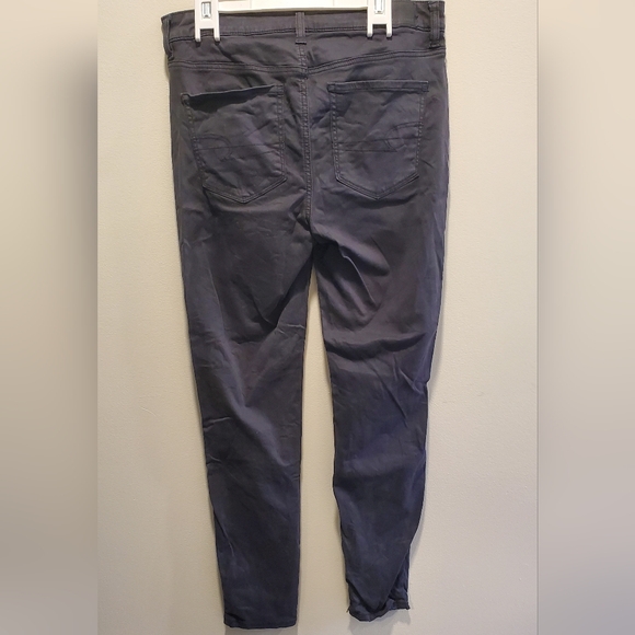 AMERICAN EAGLE | Washed Black High Rise Stretch Jeggings in Size 10 - Picture 4 of 10